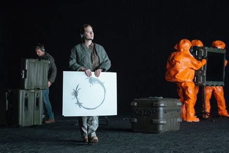 Alien Movie About Comunication に対する画像結果