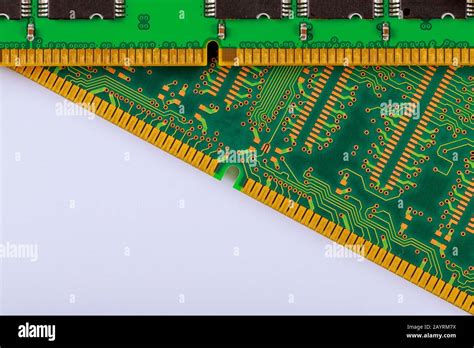 Computer RAM Explained に対する画像結果