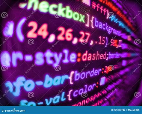 JavaScript Coding On Laptop Image に対する画像結果