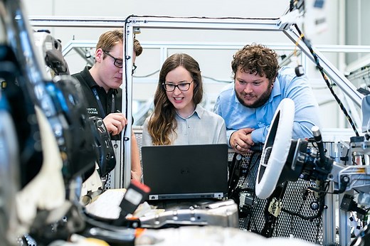 Top 3 electronic engineering jobs with the highest salaries