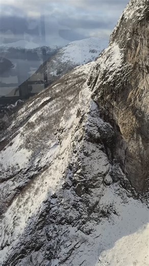 Roux | Regretfully insanely underdressed for this activity | Instagram