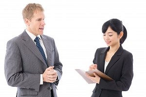 Business Conversation: 32 Business English Topics – FluentU