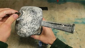 This is one of the old blue Ryobi drills, not the yellow diy tools you get today. Blue Ryobi where proper professional tools. Hire shops today still have old Ryobi tools on hire. As they where built to last. This one from 2005 only needs a few bearings and a quick clean to get it running right again. It's Amazing that TTI Industries can take a quality tool like this and and turn it into a the useless yellow ryobi we know today. But then, that's basicly what they are doing with the milwaukee name