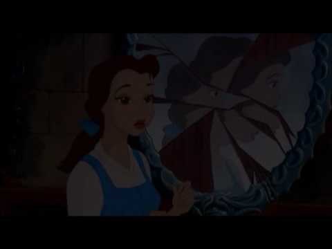 La Bella y la Bestia: El Ala Oeste (en español)