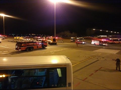 ジェットスター緊急着陸 福岡発関空行き