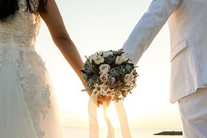 The best romantic Chinese love songs perfect for your wedding playlist