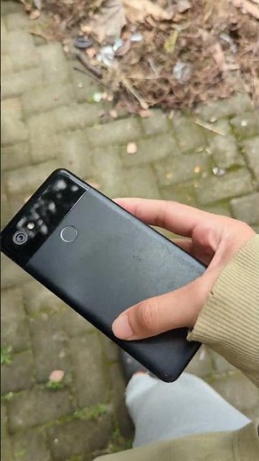 Google Pixel 2 XL still worth it in 2025 ?#googlepixel