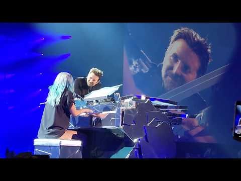 Lady Gaga - Shallow with Bradley Cooper