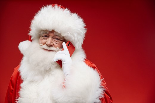 Here’s the 411 on How To Call the Santa Claus Hotline