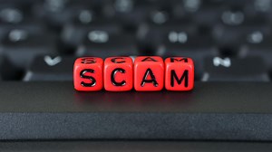 Common Roblox Scams – How to Protect Yourself from Phishing, Fake Generators, and Trading Frauds