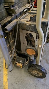 Reviving an old blue Ryobi table saw. These where quite cheap to buy ar the time at only around 300. But then where fantastic saw. Plenty of lads till use them today. Best thing about them.was the frame and wheels built into the saw, instead of a separate stand. Means the stamd actulay folded up flat. This one was a simply repair,.one of the field spade connectors had come loose. So a quick squeeze got it running again. No parts available for these saws now sadly, is its a simple fix or no fix. 