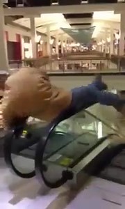 Epic Escalator Fail | EPIC FAIL VIDEOS