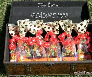 HOW TO PLAN a FUN TREASURE HUNT
