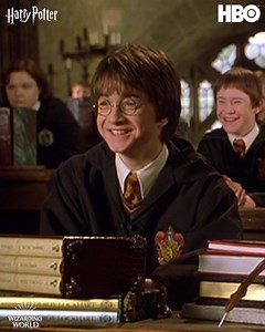 La saga completa, disponible en un solo lugar. Hoy, maratón con *TODAS LAS PELÍCULAS*. #HarryPotterEnHBO. | HBO Latinoamérica