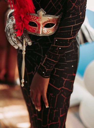 What To Wear To A Masquerade Ball (the Ultimate Guide!)