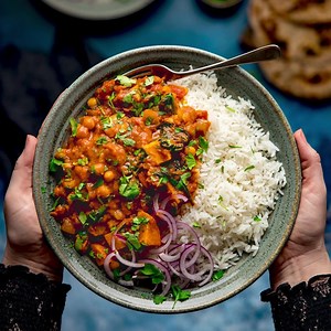 A lightly spiced, fragrant curry with chickpeas, tender sweet potato and spinach cooked in a creamy coconut curry sauce. Ready in 30 minutes, this curry is easy to prepare and packed full of flavour. Grab the full recipe here --->⁠https://www.kitchensanctuary.com/chickpea-and-sweet-potato-curry/ | Kitchen Sanctuary